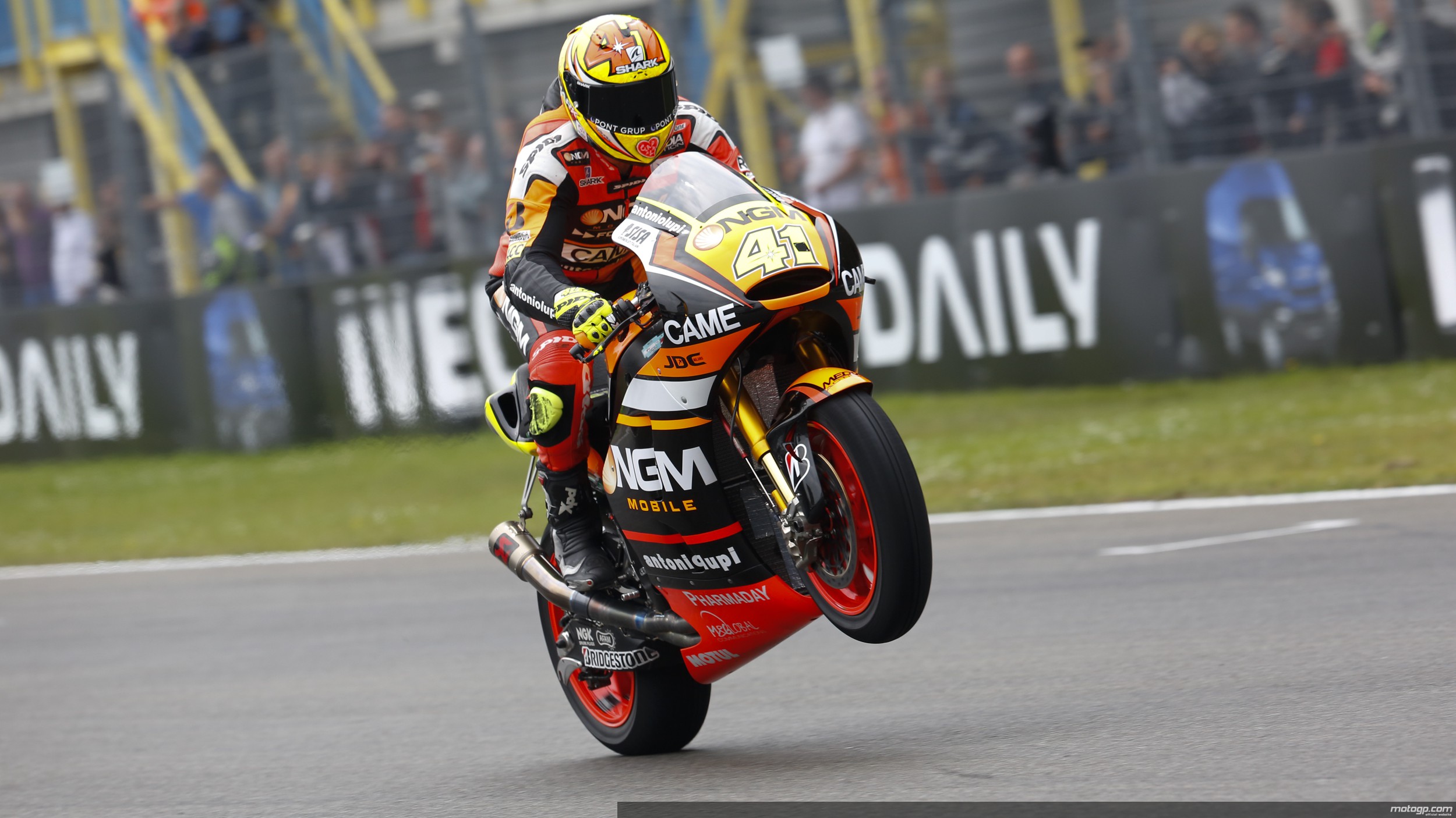 Espargaró conquista primeira pole da Carreira. Foto: MotoGP