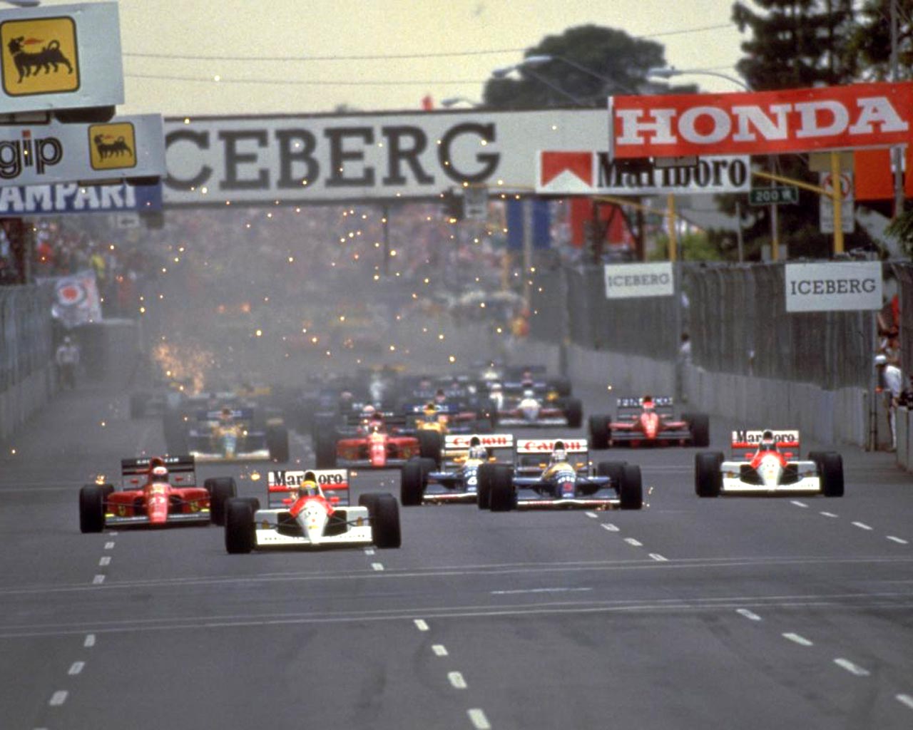 O Único momento que os adversários viram Senna foi na Largada.