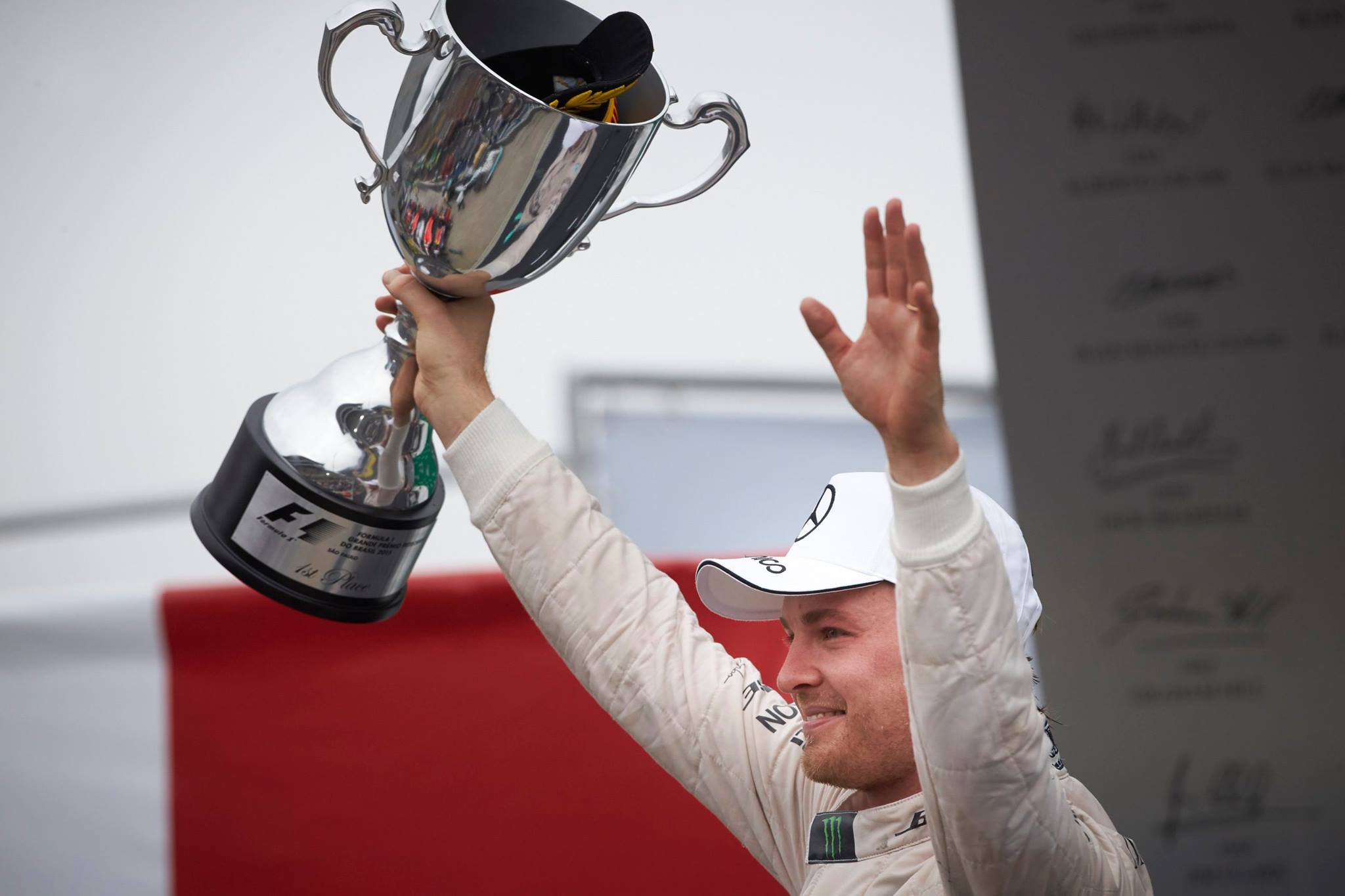 Rosberg é o Vice-campeão da Temporada de 2015 da Formula 1 após a corrida em Interlagos.