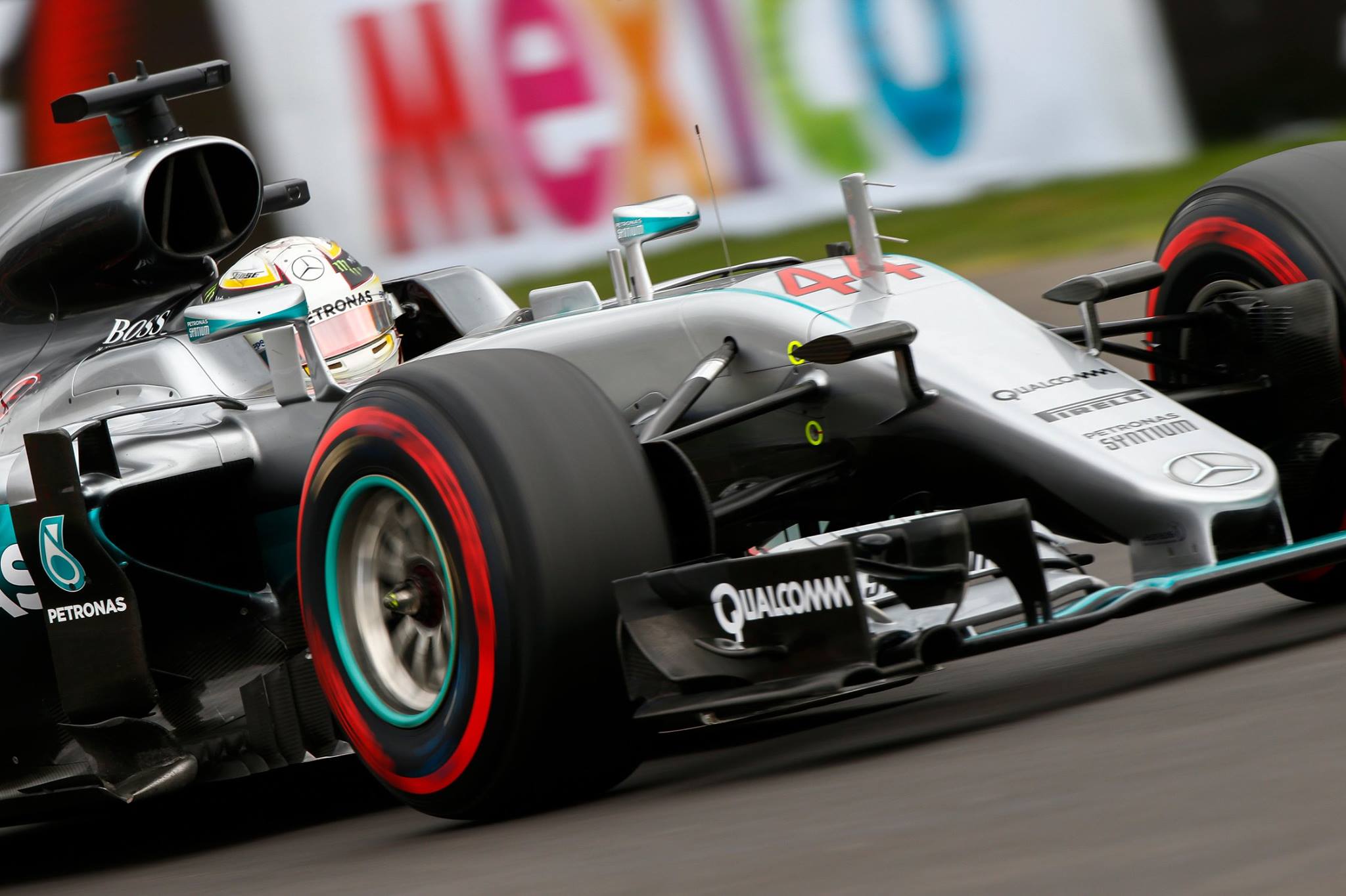Hamilton leva a pole em Hermanos Rodriguez em treino disputado, No final Rosberg consegue entrar na primeira fila
