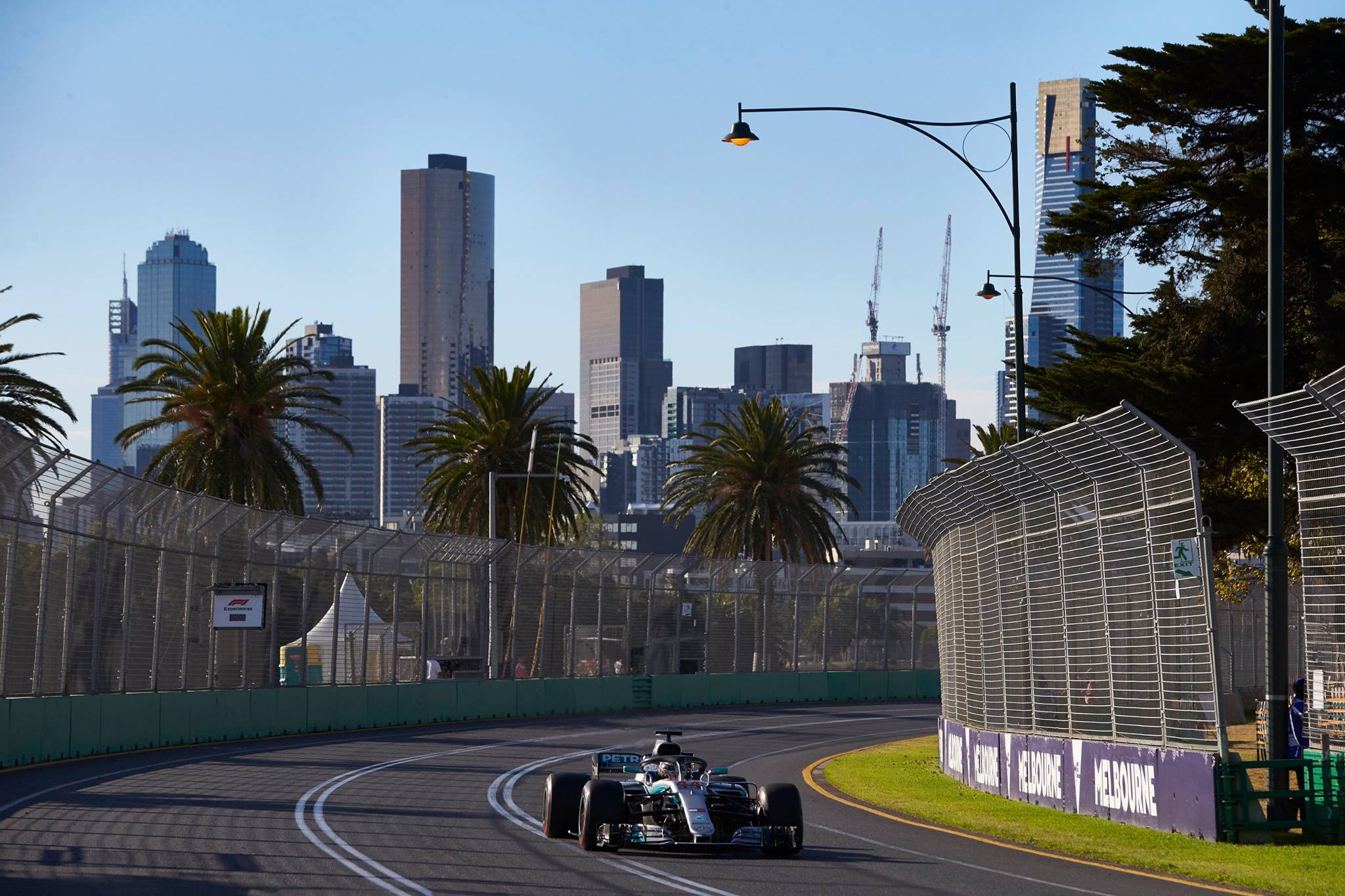 Formula 1 começa na Austrália com quadro inalterado nas primeiras posições