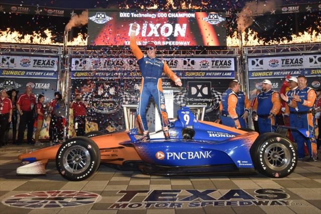 Dixon supera domínio da Penske e vence no Texas e passa a liderar do campeonato