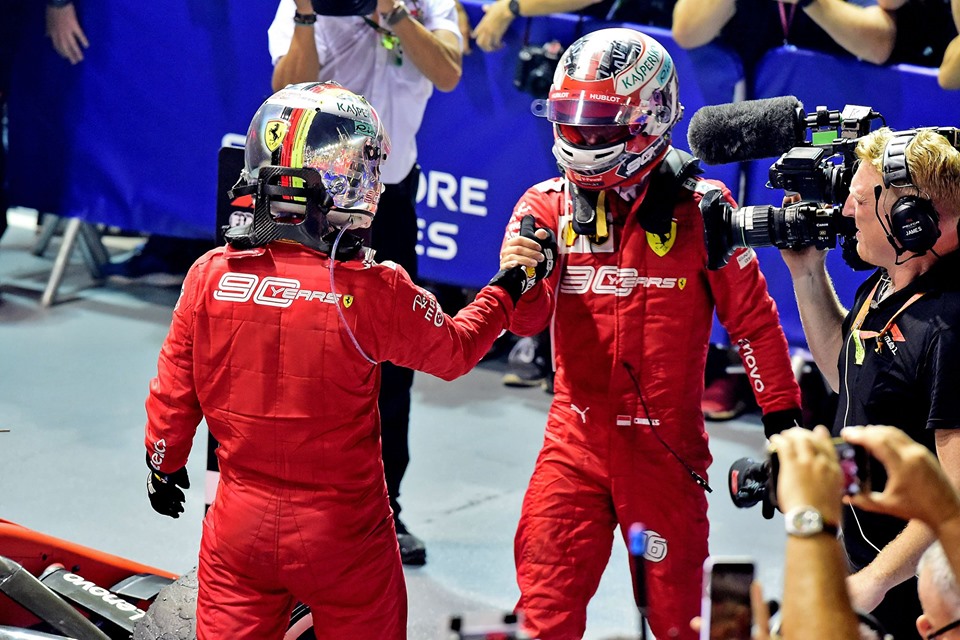 Ferrari domina final de semana em Cingapura e Vettel vence após 23 corridas de jejum